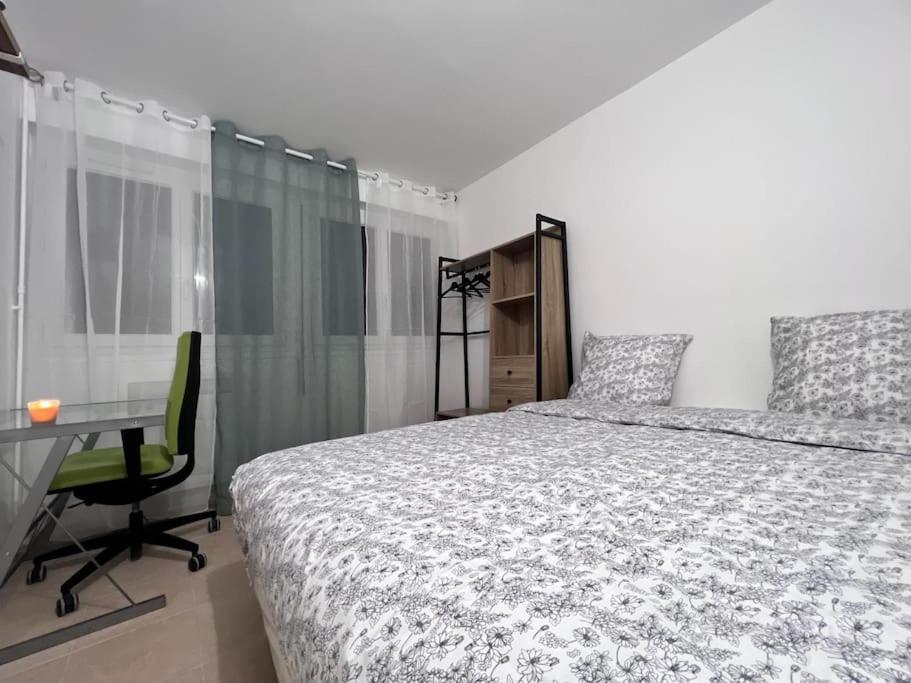 Appartement Au Duleing House Orléans Esterno foto